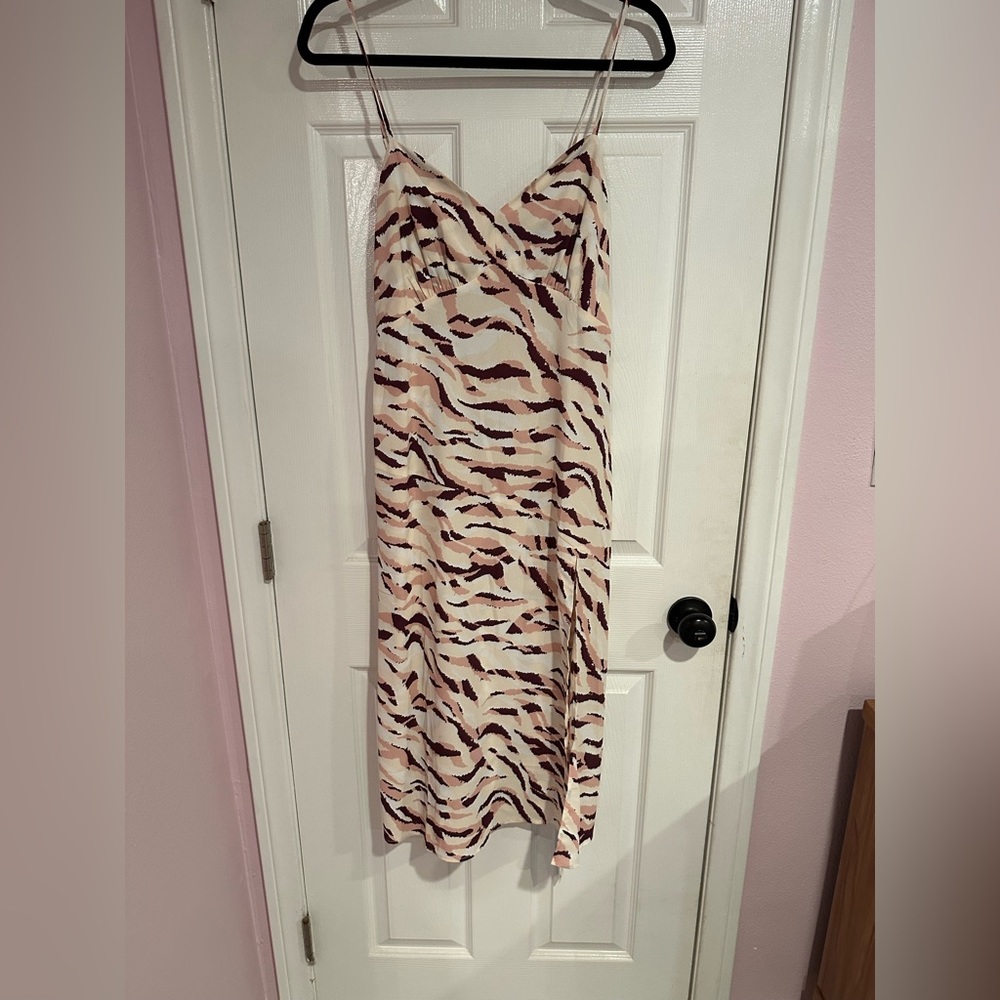 Medium Dress - NWOT